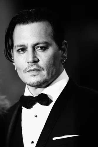 MondiLab Johnny Depp in a suit (105146)